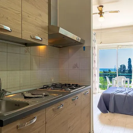 Apartment Mit Korallenblick In Chianchitta-pallio By Interhome Giardini-Naxos